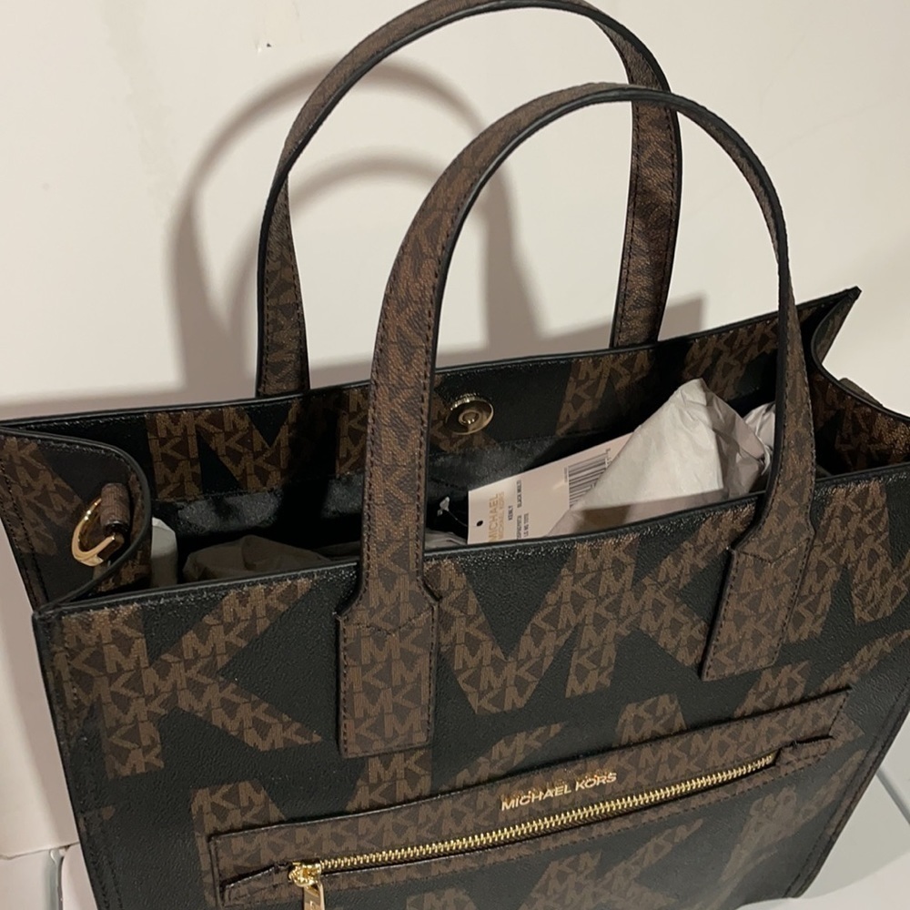 Michael Kors Kenly Large Graphic Logo Tote Bag - Picture 10 of 11